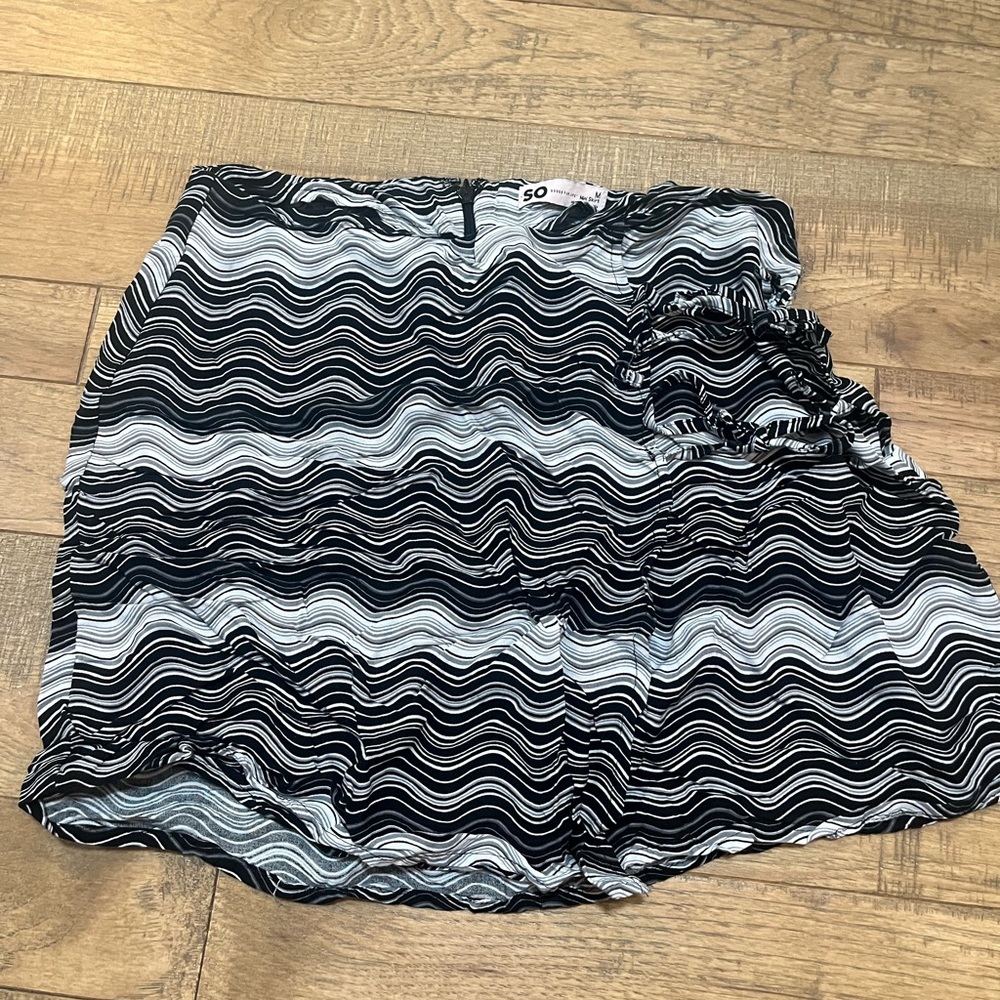 White and Black Mini Skirt